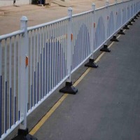 南宁交通护栏公路护栏锌钢护栏批发价