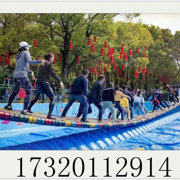 我们是河南的游乐设备厂家网红桥和网红荡秋千等大型游乐设备